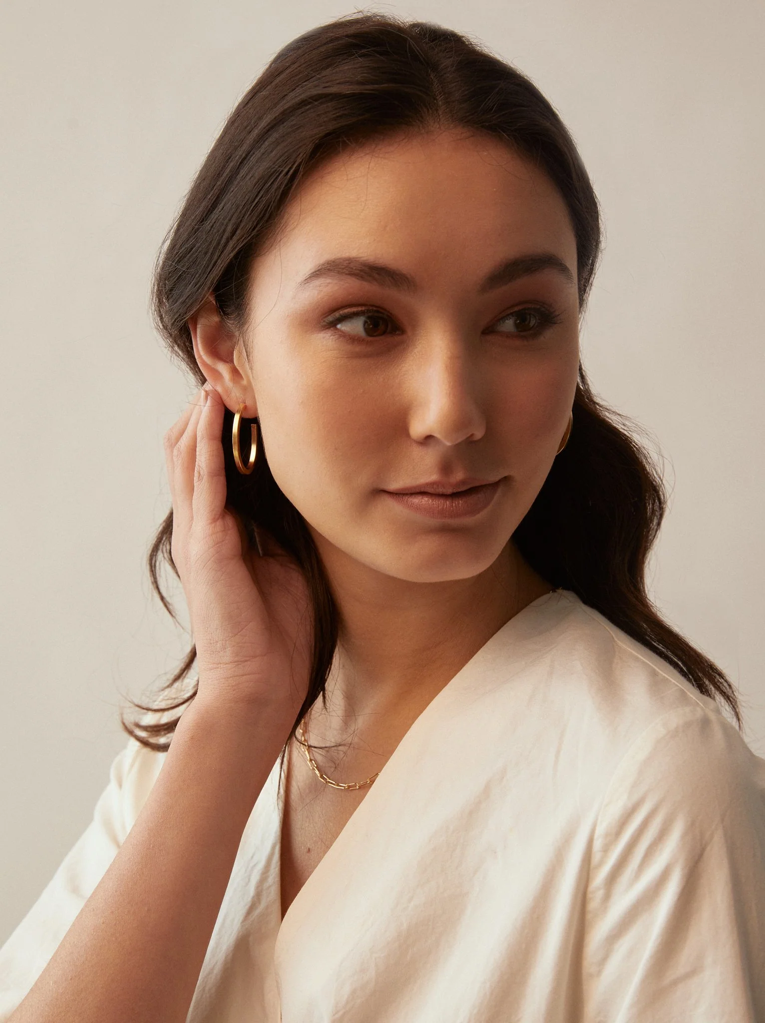 Muse Hoop Earrings - Image 3