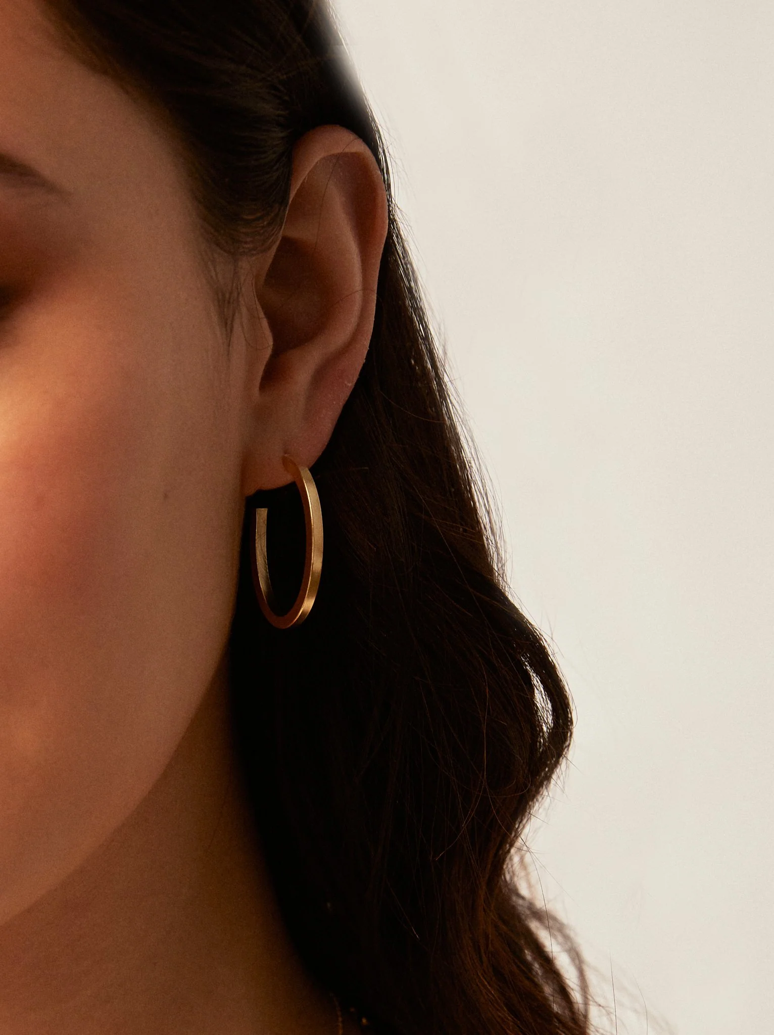 Muse Hoop Earrings - Image 5