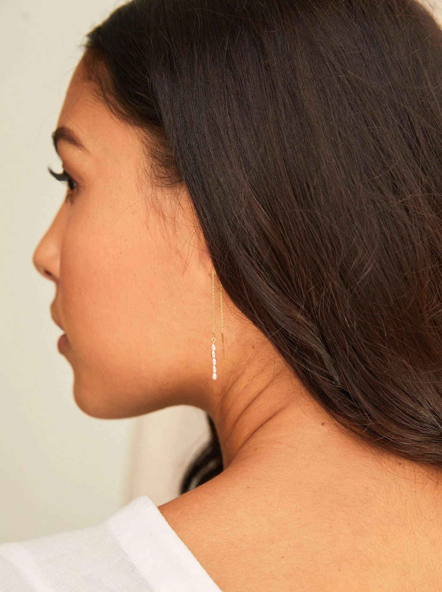 Pearl Dewdrop Threader Earrings - Image 3